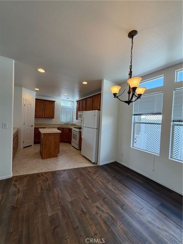 4 Katy, San Fernando, CA 91345