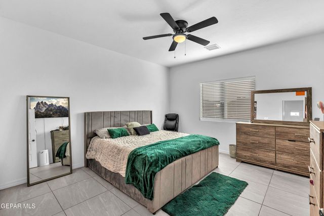 11720 FLOR PRECIOSA, Socorro, TX 79927