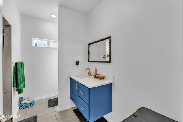 11720 FLOR PRECIOSA, Socorro, TX 79927