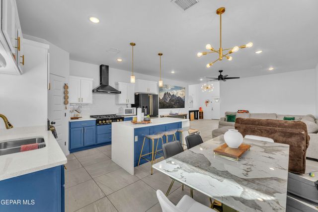 11720 FLOR PRECIOSA, Socorro, TX 79927