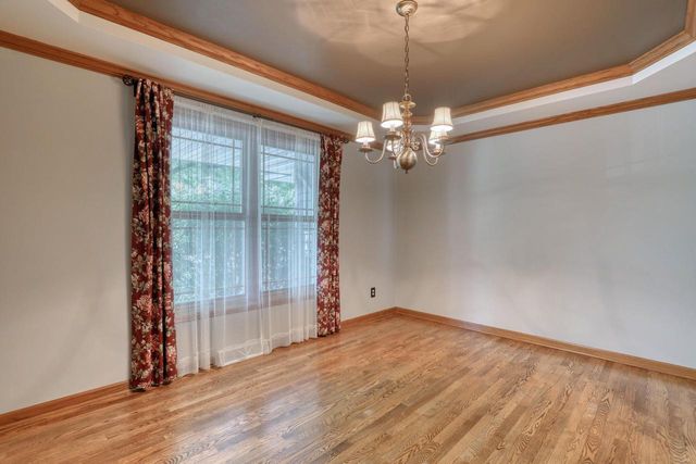 N106W7580 Chatham STREET, Cedarburg, WI 53012