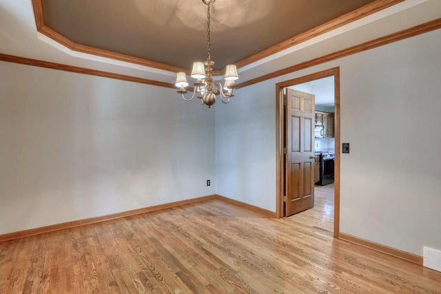 N106W7580 Chatham STREET, Cedarburg, WI 53012