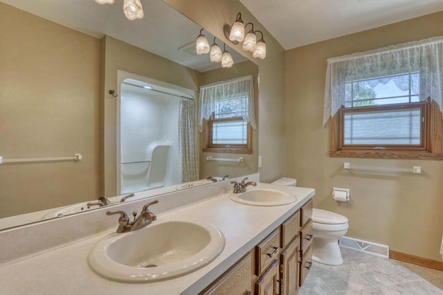 N106W7580 Chatham STREET, Cedarburg, WI 53012