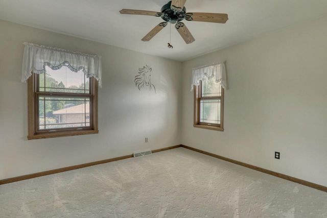 N106W7580 Chatham STREET, Cedarburg, WI 53012
