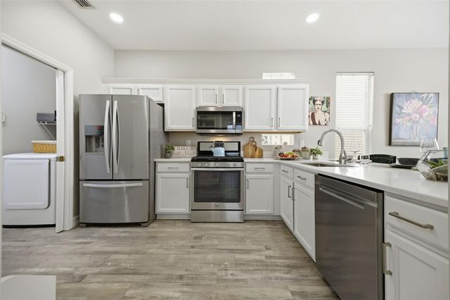 10505 CRANLEIGH COURT, Tampa, FL 33626