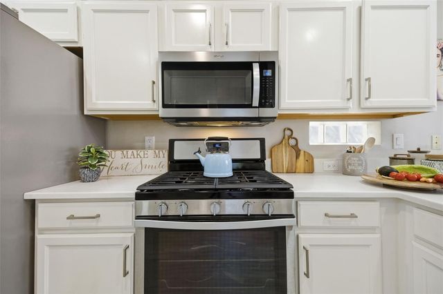 10505 CRANLEIGH COURT, Tampa, FL 33626