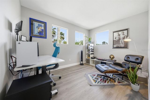 10505 CRANLEIGH COURT, Tampa, FL 33626