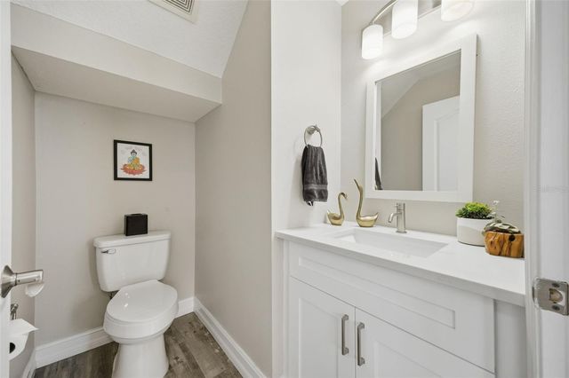 10505 CRANLEIGH COURT, Tampa, FL 33626