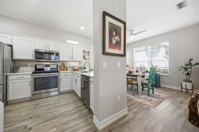 10505 CRANLEIGH COURT, Tampa, FL 33626