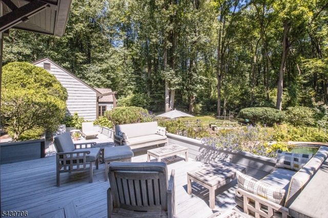 620 Van Beuren Rd, Harding Twp., NJ 07960