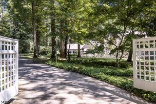 620 Van Beuren Rd, Harding Twp., NJ 07960