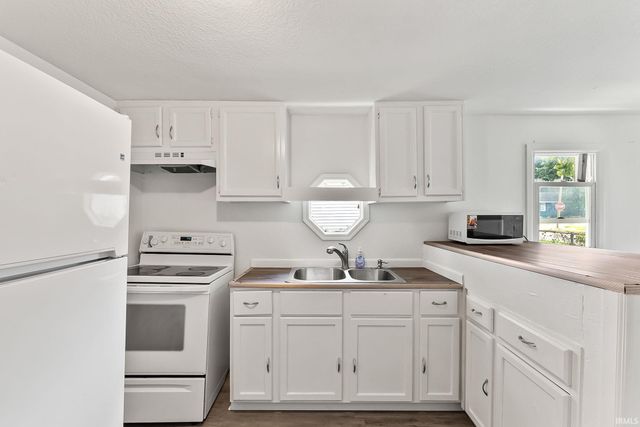 2521 Kenwood Avenue, Fort Wayne, IN 46805
