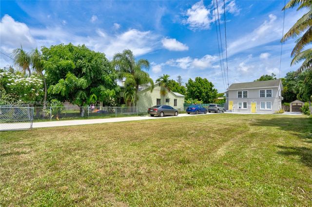 227 SW 30th Ave B, Miami, FL 33135