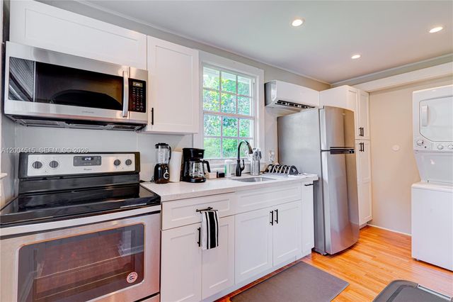 227 SW 30th Ave B, Miami, FL 33135