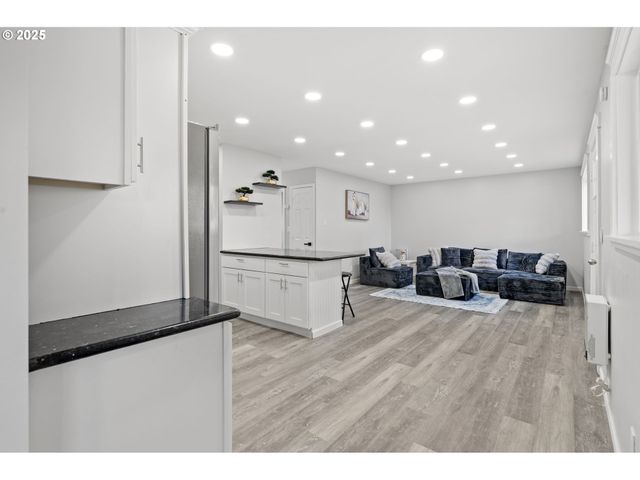 3031 Se 120TH Ave, Portland, OR 97266