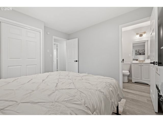 3031 Se 120TH Ave, Portland, OR 97266