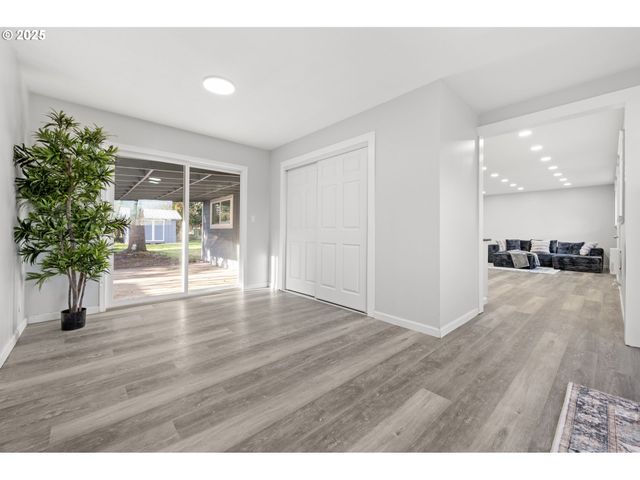 3031 Se 120TH Ave, Portland, OR 97266