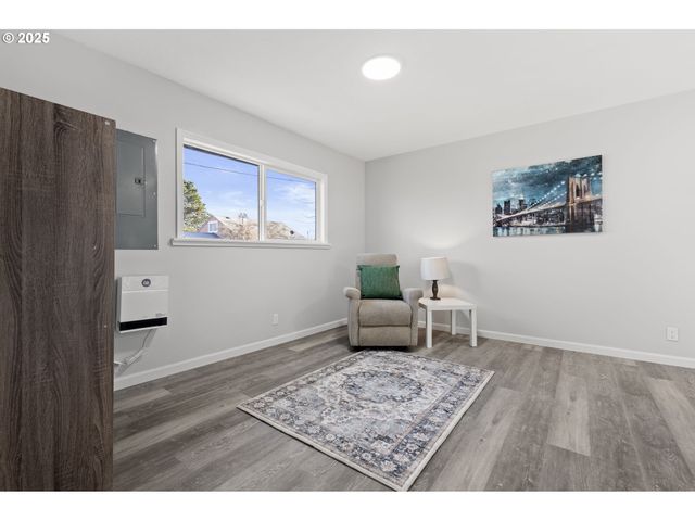 3031 Se 120TH Ave, Portland, OR 97266