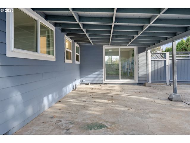 3031 Se 120TH Ave, Portland, OR 97266