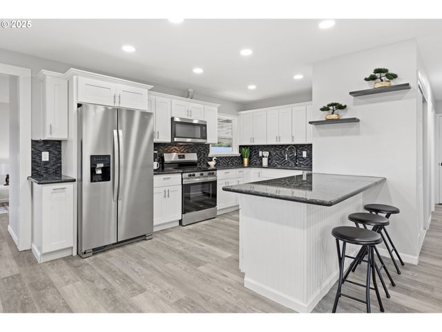 3031 Se 120TH Ave, Portland, OR 97266