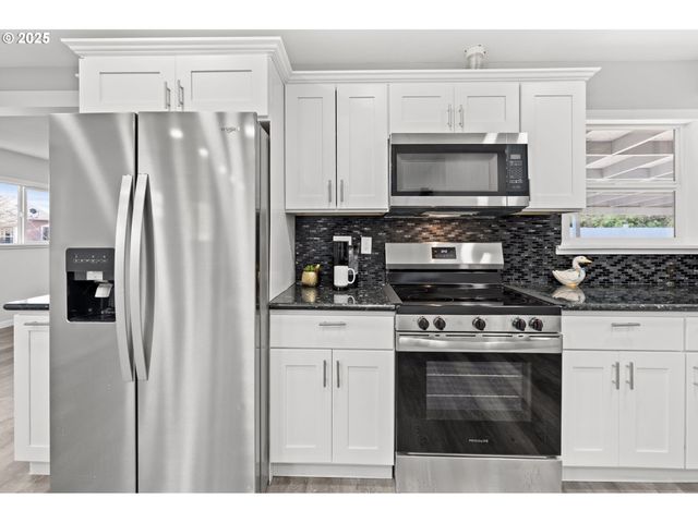 3031 Se 120TH Ave, Portland, OR 97266