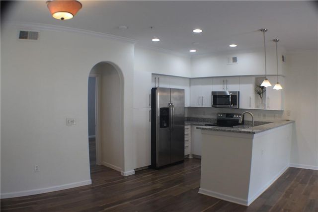 11203 Ranch Road 2222 1106, Austin, TX 78730