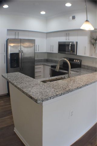 11203 Ranch Road 2222 1106, Austin, TX 78730