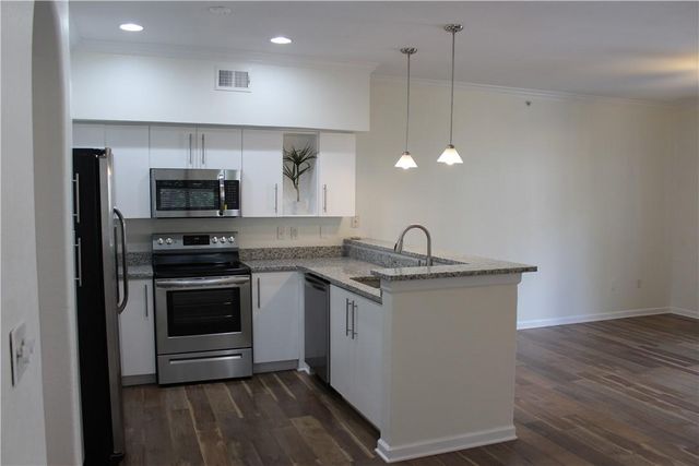 11203 Ranch Road 2222 1106, Austin, TX 78730