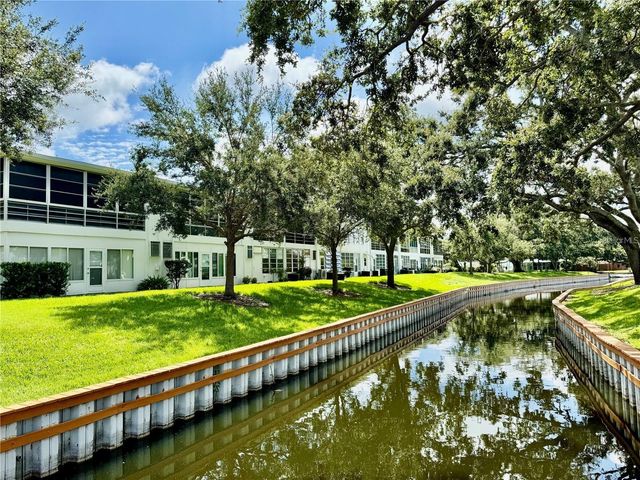 8305 111TH STREET 108, Seminole, FL 33772