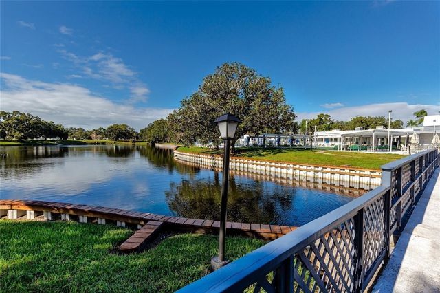 8305 111TH STREET 108, Seminole, FL 33772