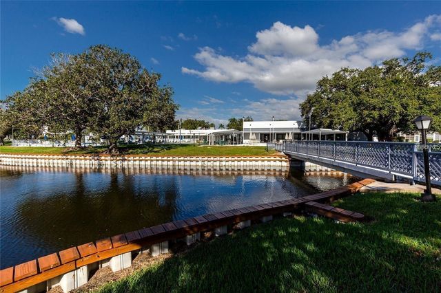 8305 111TH STREET 108, Seminole, FL 33772