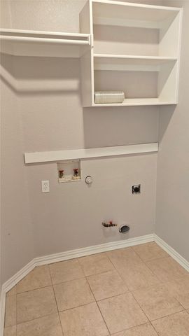 1312 Wentworth Drive, Lewisville, TX 75067