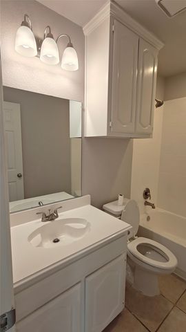 1312 Wentworth Drive, Lewisville, TX 75067
