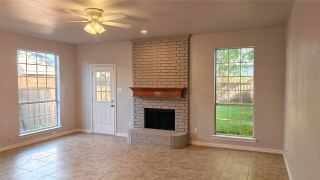 1312 Wentworth Drive, Lewisville, TX 75067