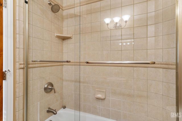 7919 Scarlet Maple Court, Bakersfield, CA 93308