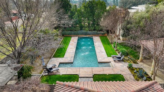 7919 Scarlet Maple Court, Bakersfield, CA 93308