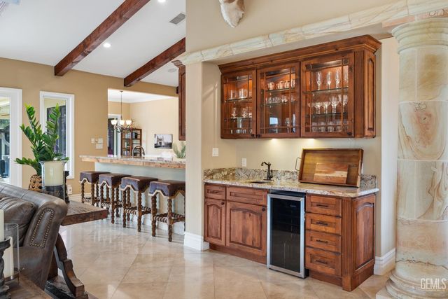 7919 Scarlet Maple Court, Bakersfield, CA 93308