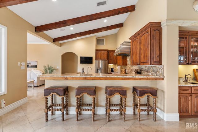 7919 Scarlet Maple Court, Bakersfield, CA 93308