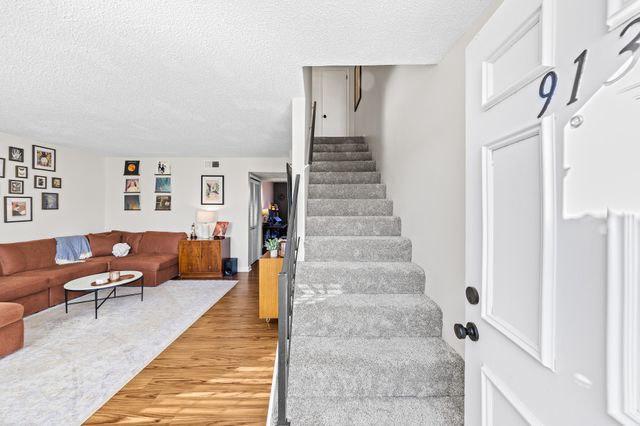 913 Coarsey Dr, Nashville, TN 37217