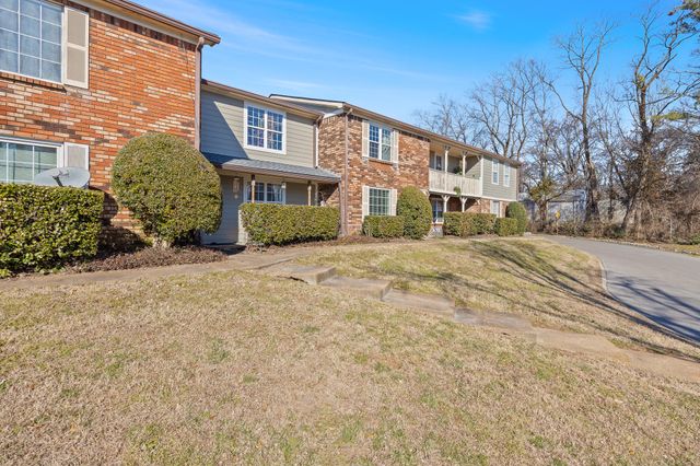 913 Coarsey Dr, Nashville, TN 37217