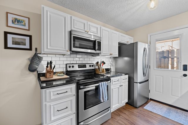 913 Coarsey Dr, Nashville, TN 37217