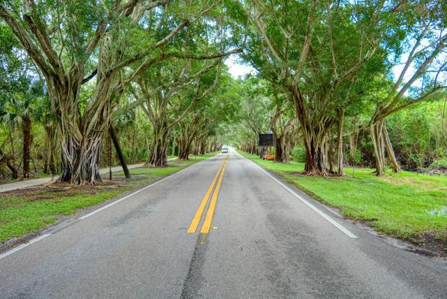 8479 SE Eagle Avenue, Hobe Sound, FL 33455