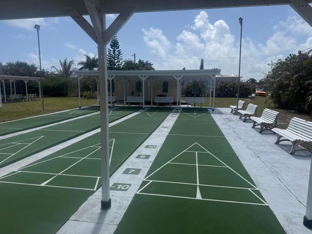 8479 SE Eagle Avenue, Hobe Sound, FL 33455