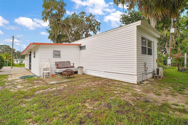 11723 MAGNOLIA AVENUE, Tavares, FL 32778
