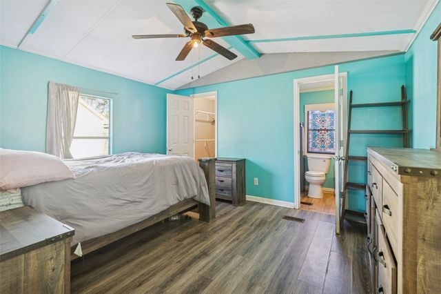 242 Pear Street, Livingston, TX 77351