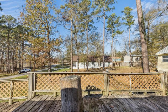 242 Pear Street, Livingston, TX 77351