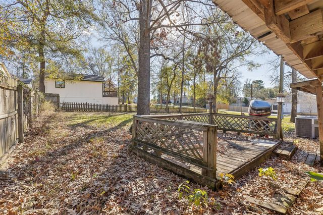 242 Pear Street, Livingston, TX 77351