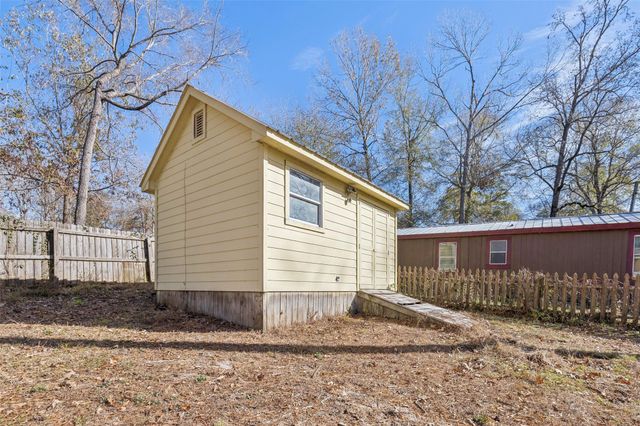 242 Pear Street, Livingston, TX 77351