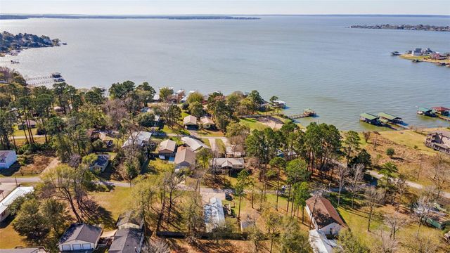 242 Pear Street, Livingston, TX 77351