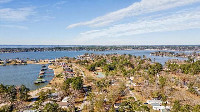 242 Pear Street, Livingston, TX 77351